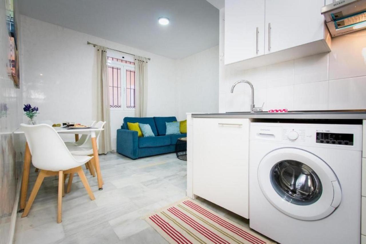 Holidays2Malaga Eduardo Ocon Ground Floor Renovated Apartment In The City Center Exterior foto