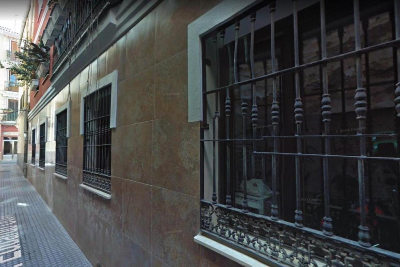 Holidays2Malaga Eduardo Ocon Ground Floor Renovated Apartment In The City Center Exterior foto